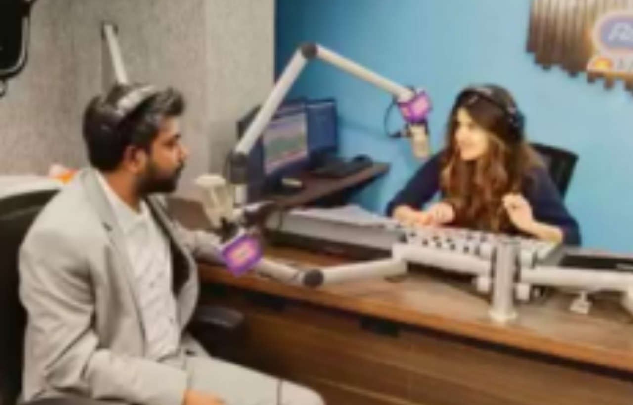 Members at Radiocity 91.1 FM